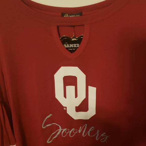 Gameday Coutour NWT top! - Picture 3 of 4